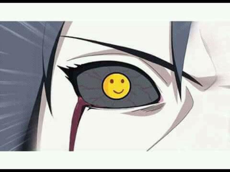 Mắt của Sasuke có hình mặt cười thân thiện